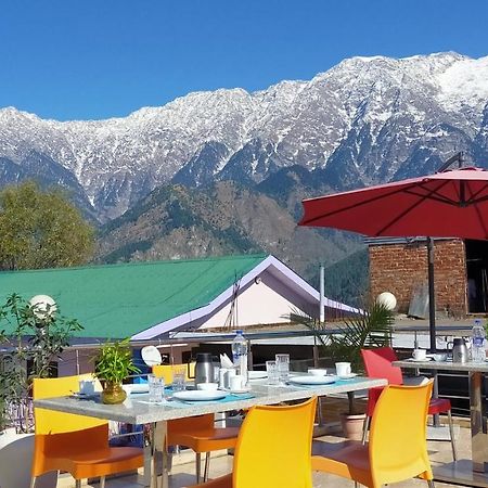 Ess & Bee Resorts Dharamshala Bagian luar foto